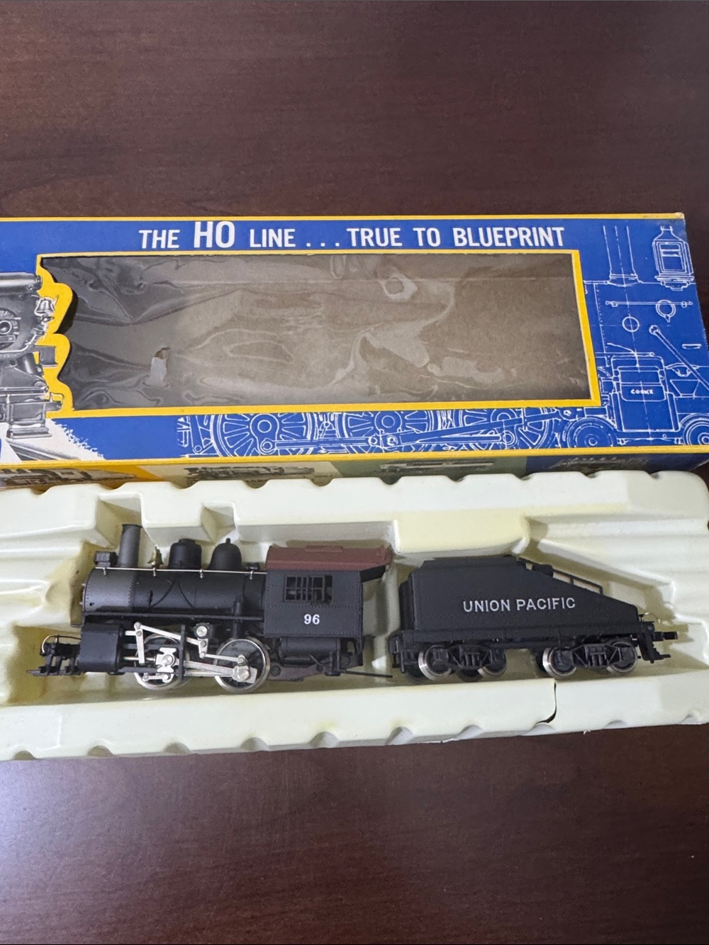 AHM Union Pacific 0-4-0 Switcher HO Scale Black Steam Locomotive (New)